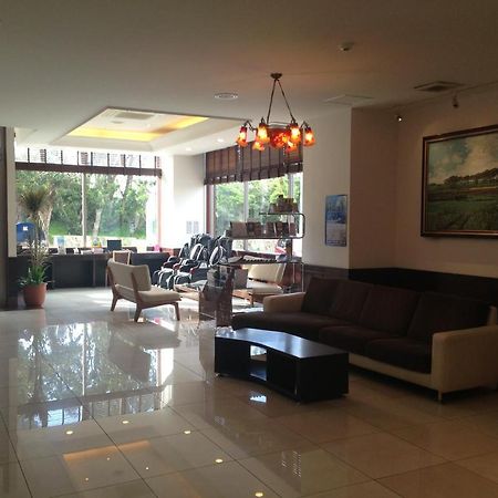 Hotel Southern Coast Miyakojima Esterno foto
